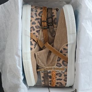 Malibu Kayleen Sneakers - Cream and Tan